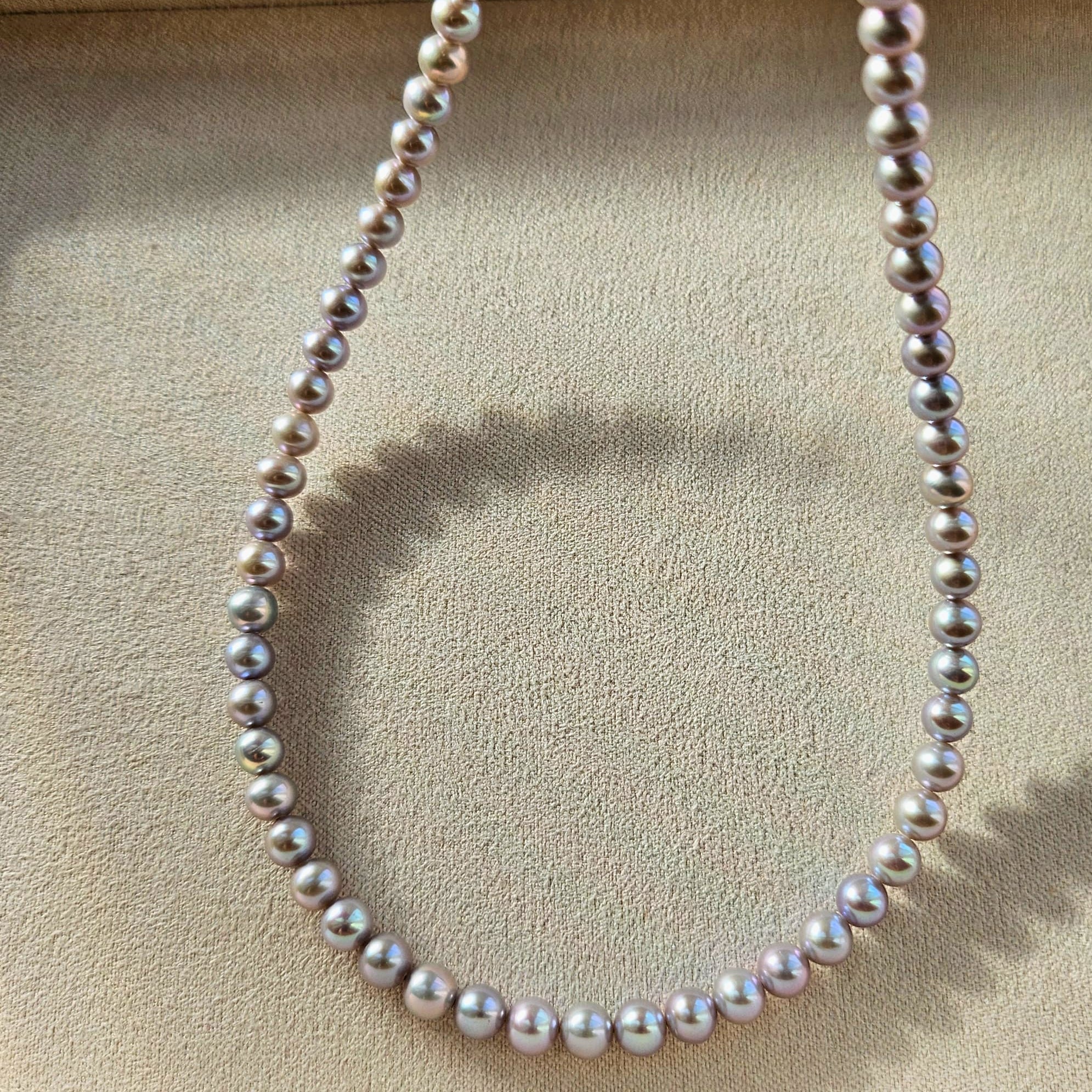 Misty Lilac · 5–6mm Freshwater Pearl Necklace