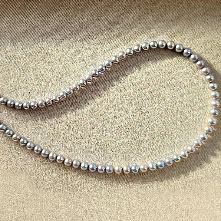 Misty Lilac · 5–6mm Freshwater Pearl Necklace