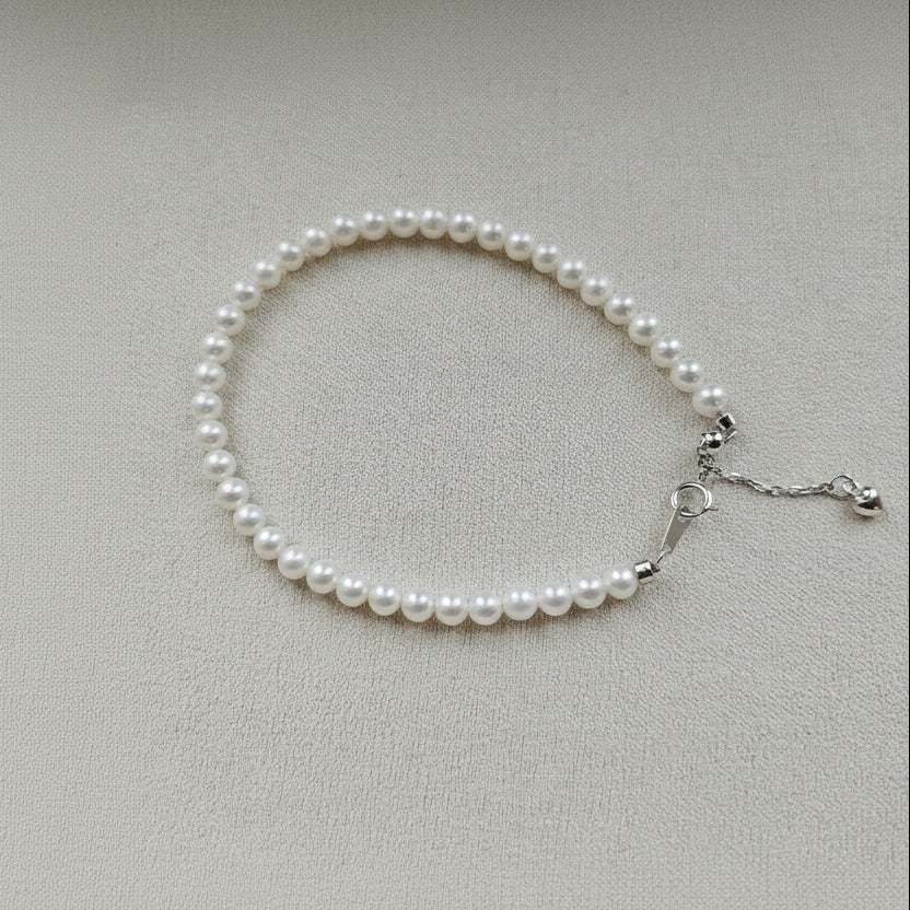 Snowlight Adjustable Pearl Bracelet
