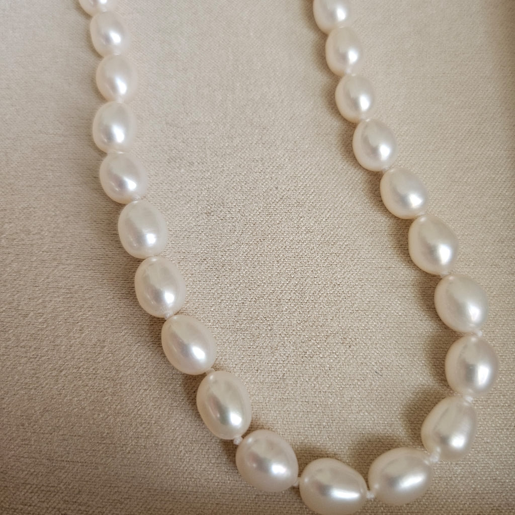 White Oval Freshwater Pearl Necklace with Silver Clasp