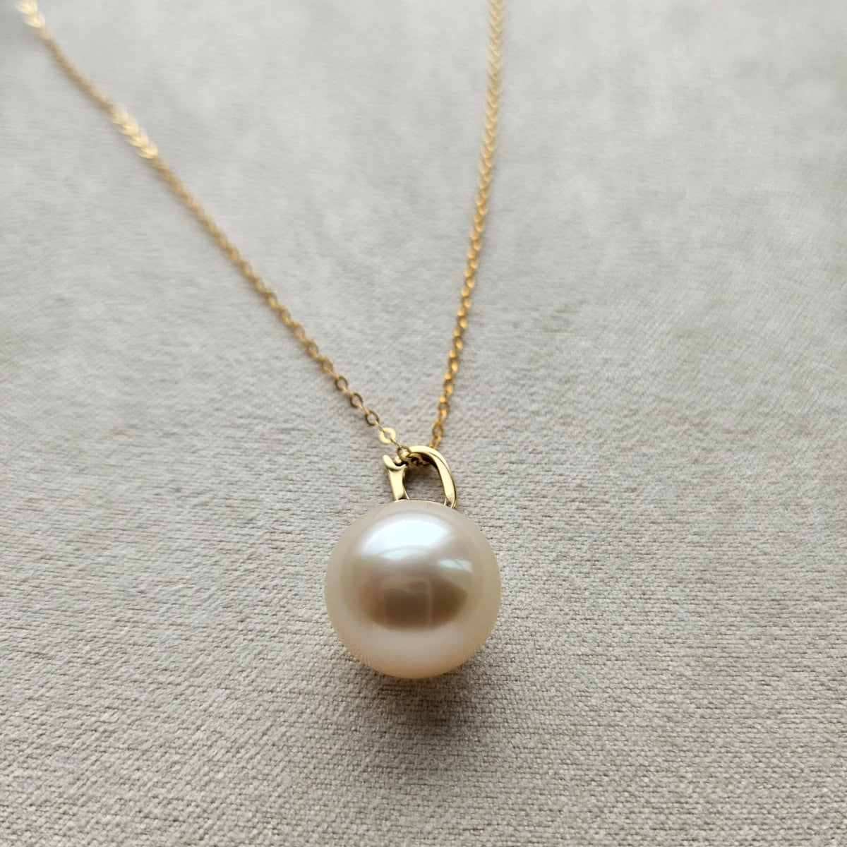 Rose Haze Pearl Pendant