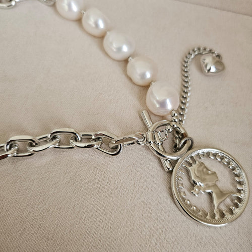 Asymmetric Pearl & Chain Queen Coin Necklace