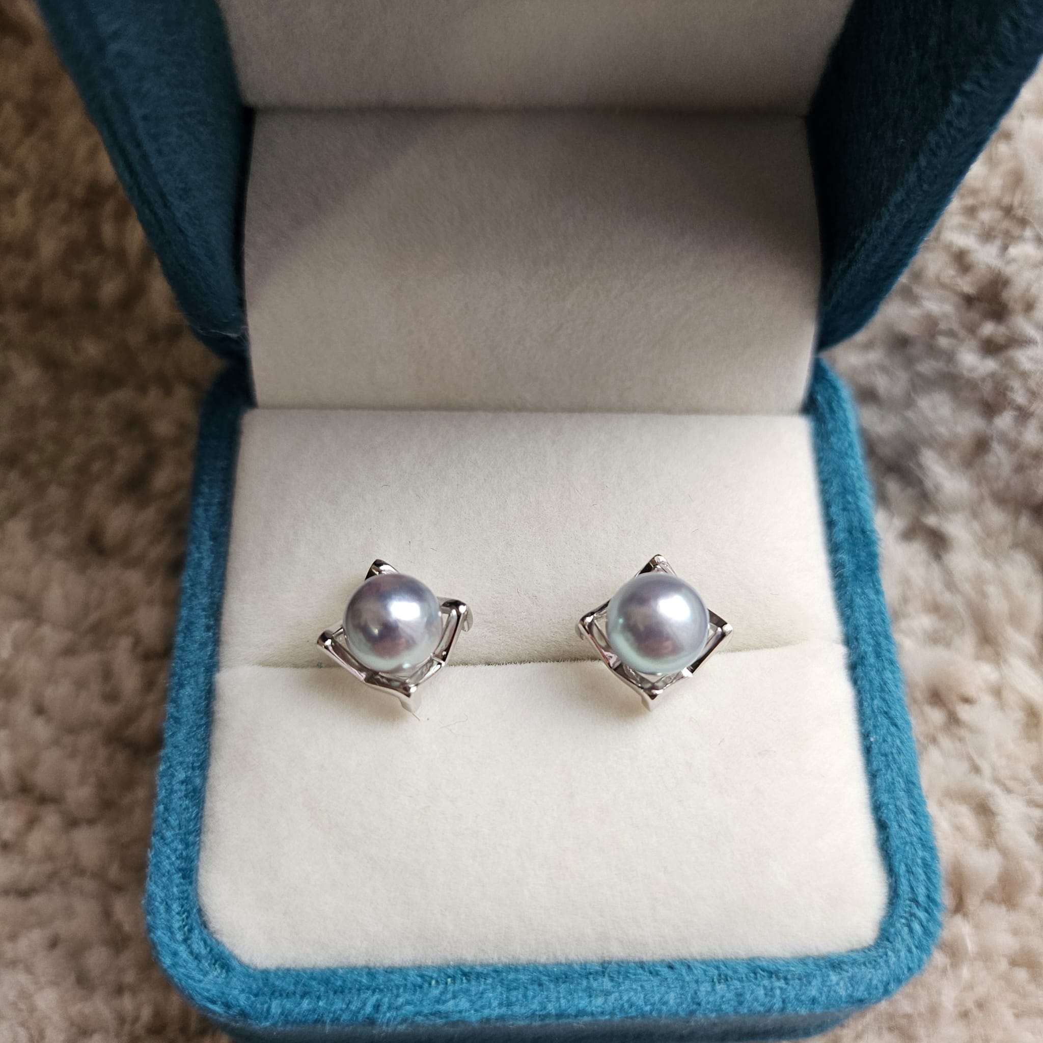 Framed Gleam · 7–8mm Akoya Pearl 3‑Way Stud Earrings