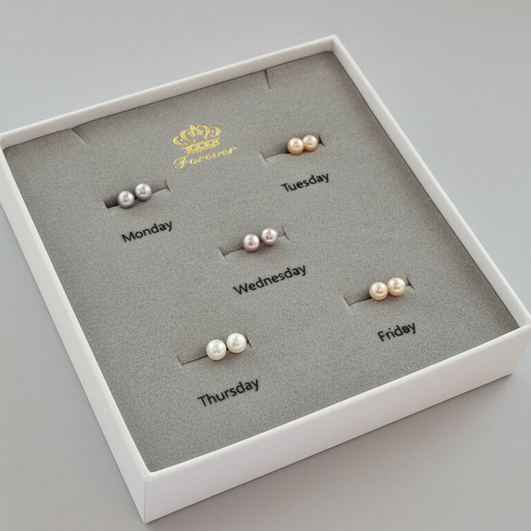Week of Mini Pearls · 4–4.5mm Freshwater Button Stud Earring Gift Set