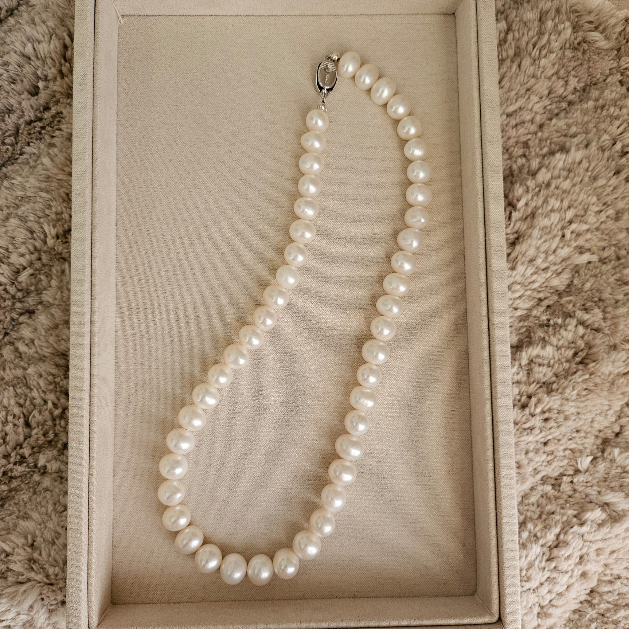 8.5–9.5 mm White Freshwater Pearl Necklace, 40 cm, Silver Clasp