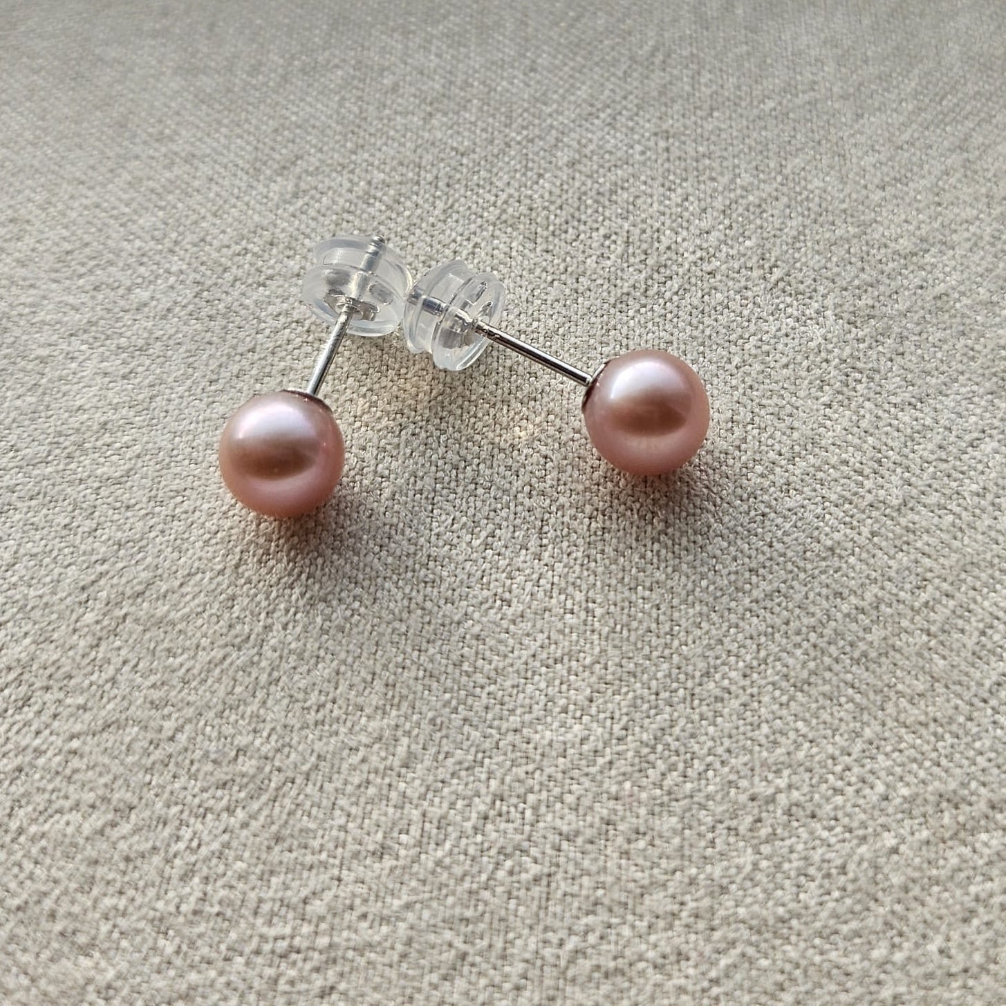 Poetic Haze · 6mm Cultured Freshwater Pearl Studs (3 Colors)