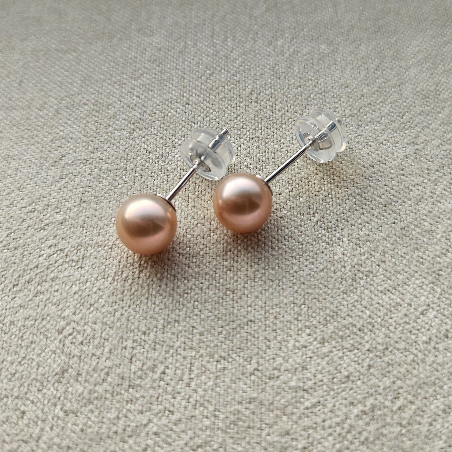 Poetic Haze · 6mm Cultured Freshwater Pearl Studs (3 Colors)